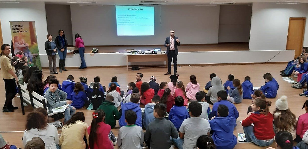 PALESTRA ESCOLA ADEMIR CORREIA BARBOSA