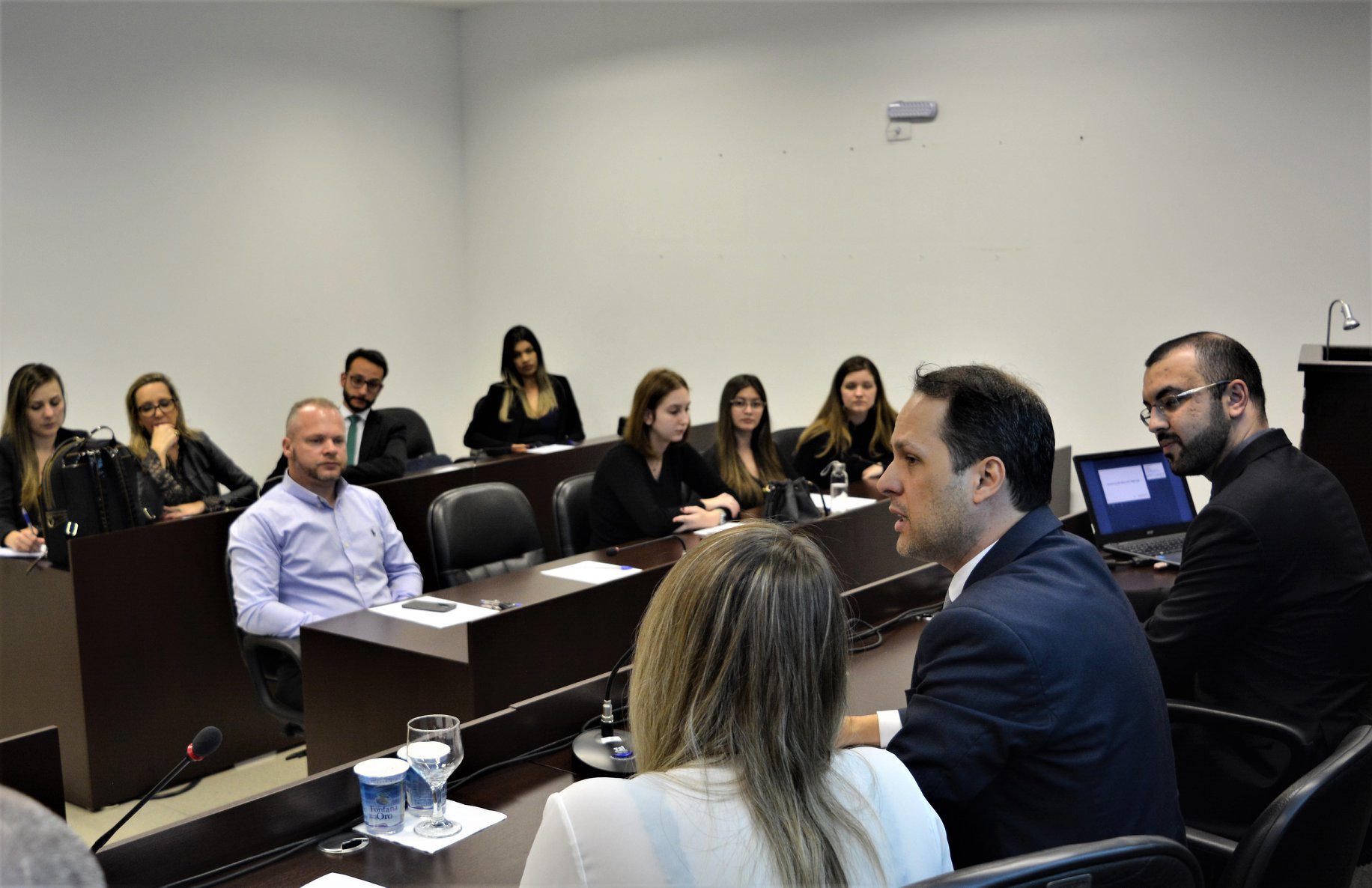 Debate sobre Sustentação oral em Tribunais abre Semana do Advogado