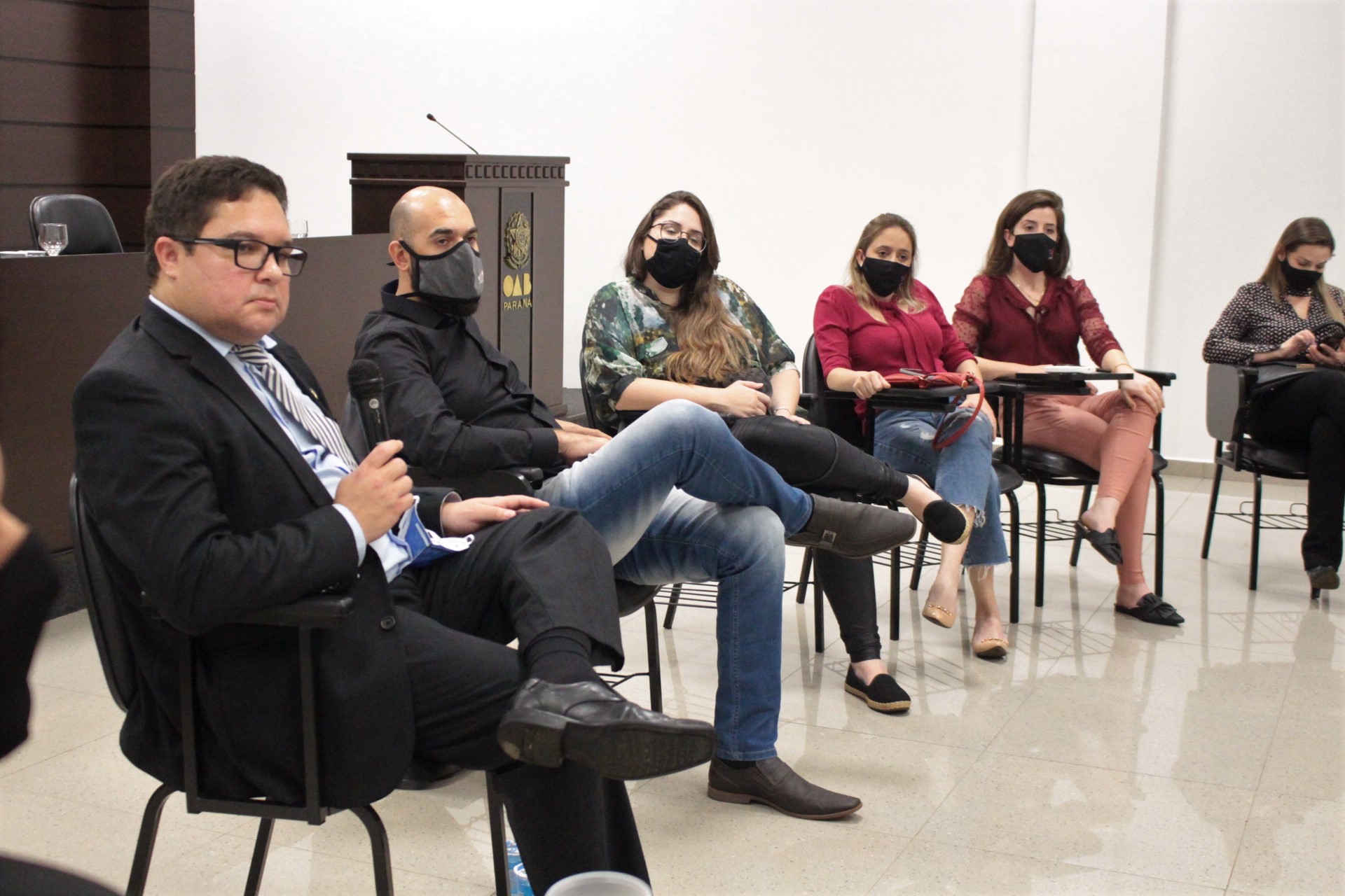 Comissões recebem perito médico para esclarecer dúvidas de advogados